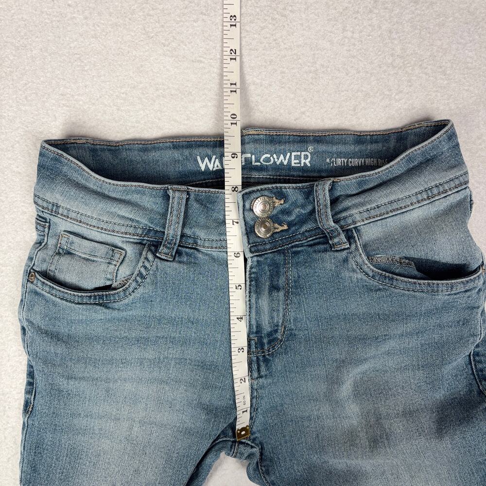 Wallflower Flirty Curvy Bootcut Jeans Juniors 1 Light Wash Casual Western Y2K - Picture 6 of 12